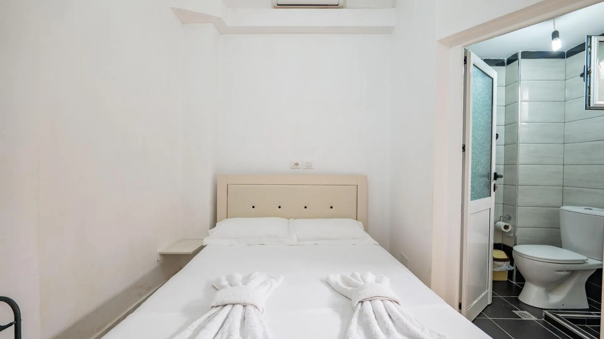 Vila Celi Sarandë Apartment